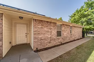 8932 Sunny Hollow Dr, Fort Worth, TX 76179 - Photo 2