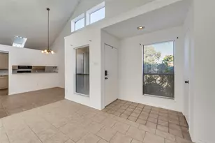 2002 Verlaine Dr, Carrollton, TX 75007 - Photo 4