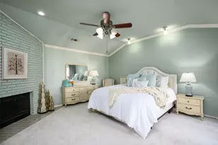 9115 Valley Chapel Ln, Dallas, TX 75220 - Photo 16