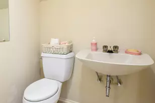 9115 Valley Chapel Ln, Dallas, TX 75220 - Photo 24