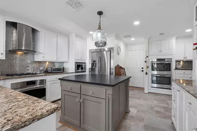 6417 Summit Ridge Drive, Waco, TX 76710 - Photo 8