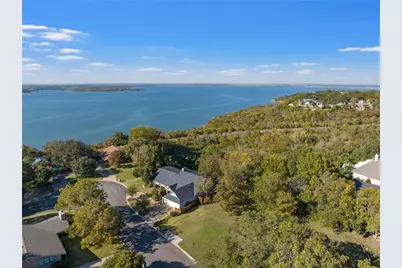 6417 Summit Ridge Drive, Waco, TX 76710 - Photo 2