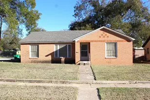 308 W Live Oak St, Dublin, TX 76446 - Photo 1