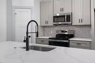 4608 Eagle Nest Ct, Granbury, TX 76048 - Photo 8