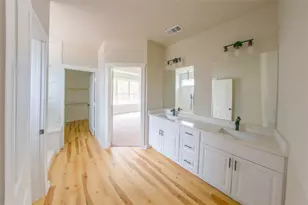 1421 W Sherman St, Paris, TX 75460 - Photo 14