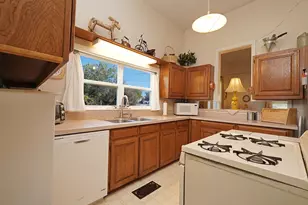 201 N 3rd St, Krum, TX 76249 - Photo 8