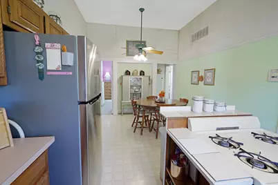 201 N 3rd Street, Krum, TX 76249 - Photo 10