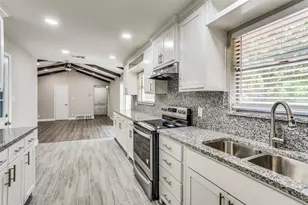 702 Chestnut Dr, Arlington, TX 76012 - Photo 6