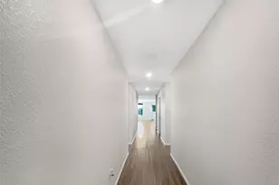 421 Blue Crow Ln, Fort Worth, TX 76052 - Photo 8