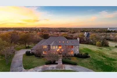 362 Woodland Hills Drive, Sherman, TX 75092 - Photo 2