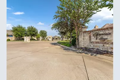 4920 Centre Court, Granbury, TX 76049 - Photo 4