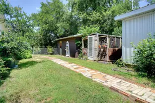 302 Collum Dr, Lake Bridgeport, TX 76426 - Photo 38