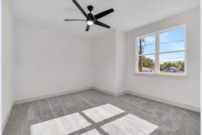 715 E Jefferson Street, Waxahachie, TX 75165 - Photo 24