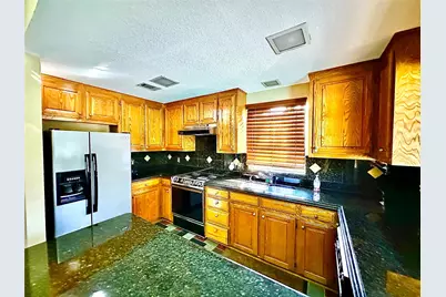 6835 Westlake Avenue, Dallas, TX 75214 - Photo 32