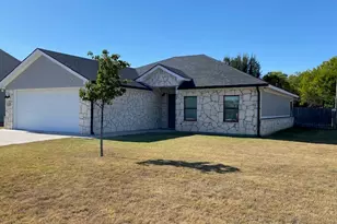 2201 Brooke, Brownwood, TX 76801 - Photo 2