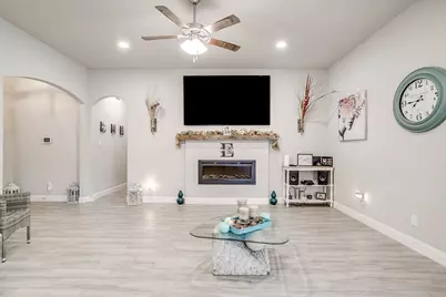 940 Sam Street, Springtown, TX 76082 - Photo 8