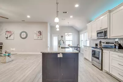 940 Sam Street, Springtown, TX 76082 - Photo 14