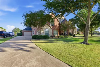 9910 Broadmoor Lane, Rowlett, TX 75089 - Photo 2
