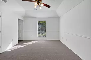 806 SE 4th St, Grand Prairie, TX 75051 - Photo 16