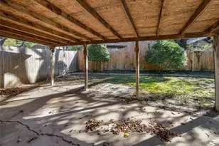 806 SE 4th St, Grand Prairie, TX 75051 - Photo 18