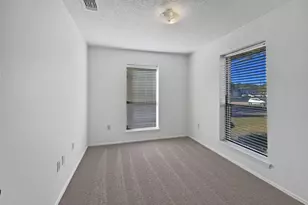 806 SE 4th St, Grand Prairie, TX 75051 - Photo 14