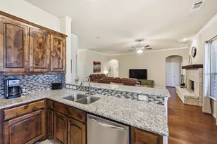 320 Little John Ct, Saginaw, TX 76179 - Photo 16