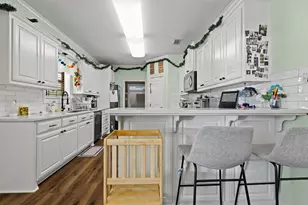 124 Woodpecker Rd, Gladewater, TX 75647 - Photo 16