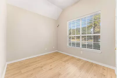 111 Midcrest Drive, Irving, TX 75063 - Photo 16