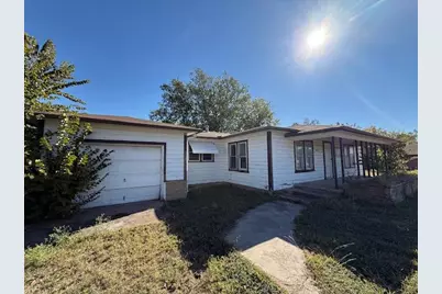 614 N Main Street, Springtown, TX 76082 - Photo 2