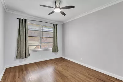 709 Valley View Drive, Arlington, TX 76010 - Photo 8