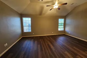 8627 Calvin Rd, Irving, TX 75063 - Photo 24