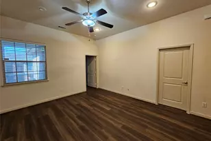 8627 Calvin Rd, Irving, TX 75063 - Photo 22