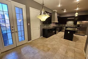 8627 Calvin Rd, Irving, TX 75063 - Photo 14