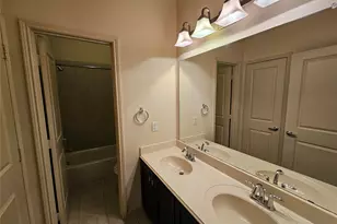 8627 Calvin Rd, Irving, TX 75063 - Photo 20