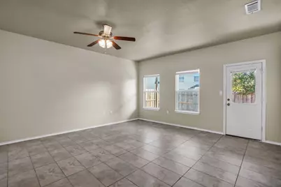 2049 Meadow View Drive, Princeton, TX 75407 - Photo 14