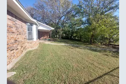 3320 Landmark Lane, Forest Hill, TX 76119 - Photo 6