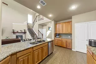 720 Sundrop Dr, Little Elm, TX 75068 - Photo 10