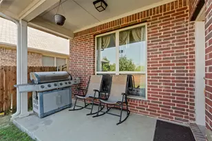 720 Sundrop Dr, Little Elm, TX 75068 - Photo 4