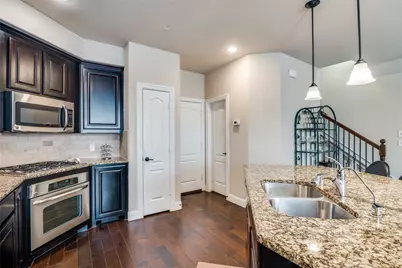 4268 Riverview Drive, Carrollton, TX 75010 - Photo 6