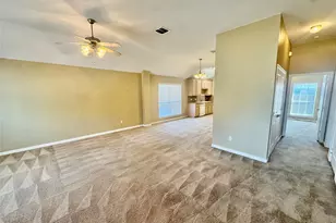 1003 Dawn Ct, Granbury, TX 76048 - Photo 4