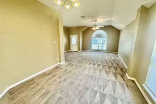 1003 Dawn Ct, Granbury, TX 76048 - Photo 6