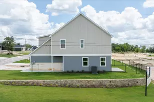 720 N Sycamore St, Hico, TX 76457 - Photo 28
