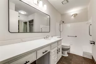 14151 Montfort Dr, Dallas, TX 75254 - Photo 8