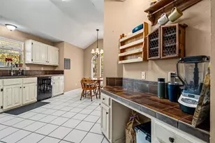 248 Butternut Ln, Powderly, TX 75473 - Photo 10