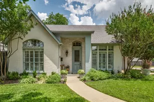 6702 Oriole Dr, Dallas, TX 75209 - Photo 2
