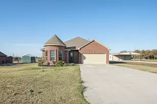 220 Delatorre St, Trenton, TX 75490 - Photo 2