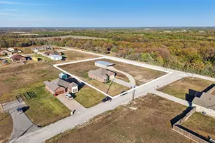 220 Delatorre St, Trenton, TX 75490 - Photo 30