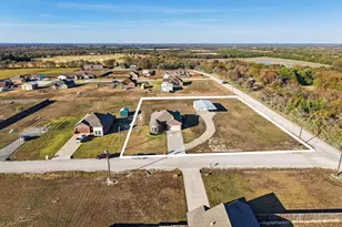 220 Delatorre St, Trenton, TX 75490 - Photo 1