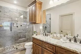 220 Delatorre St, Trenton, TX 75490 - Photo 16