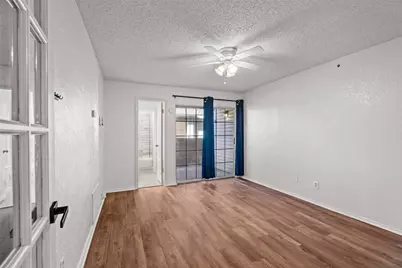 812 Creekside Drive, Lewisville, TX 75067 - Photo 12